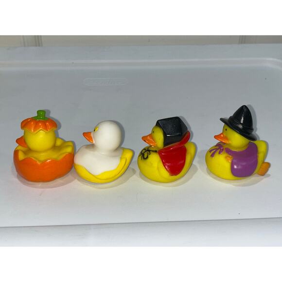 Set of 4 New Halloween Rubber Duckies Duck 2” Jeep Pumpkin Ghost Witch Vampire - Picture 2 of 4